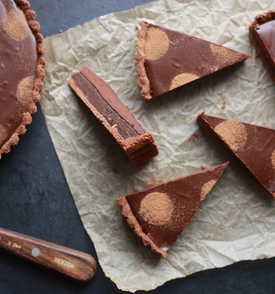 vegan gluten-free chocolate caramel tart