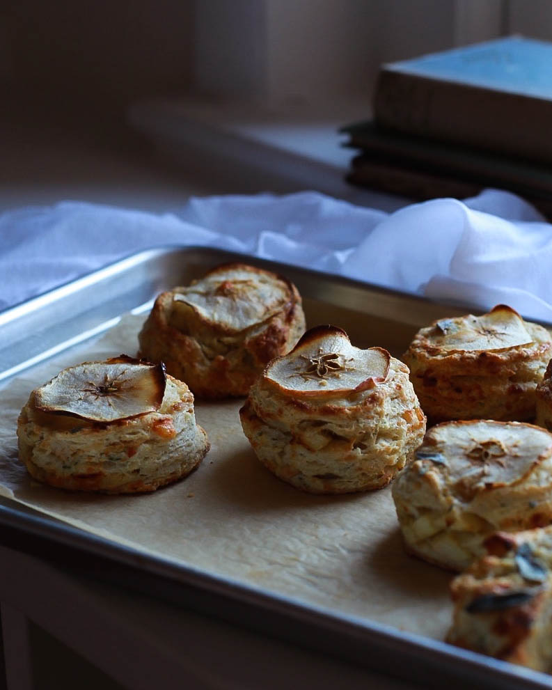 apple sage gruyere scones